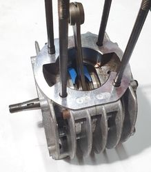 CRANKSHAFT AND CRANKCASE ASSY RESA S/HAND product image