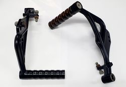 BRAKE & THROTTLE PEDALS GENUINE ARROW S/HAND product image