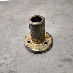 MAG TECNO STEERING HUB 90S/00S USED product image