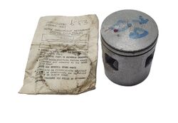 55.30 IAME B BOMB PISTON AND RING SET product image